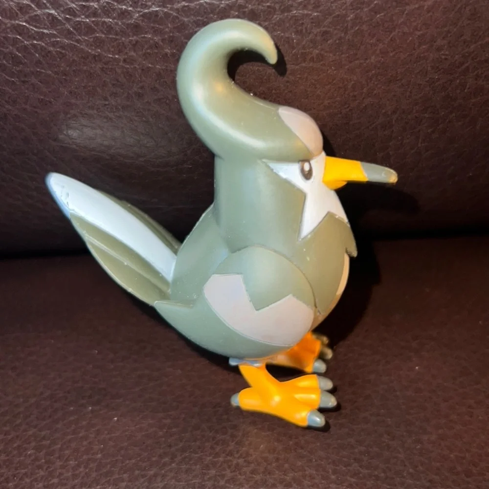 POKEMON 2007 STARAPTOR TAKARA TOMY MONSTER COLLECTION FIGURE